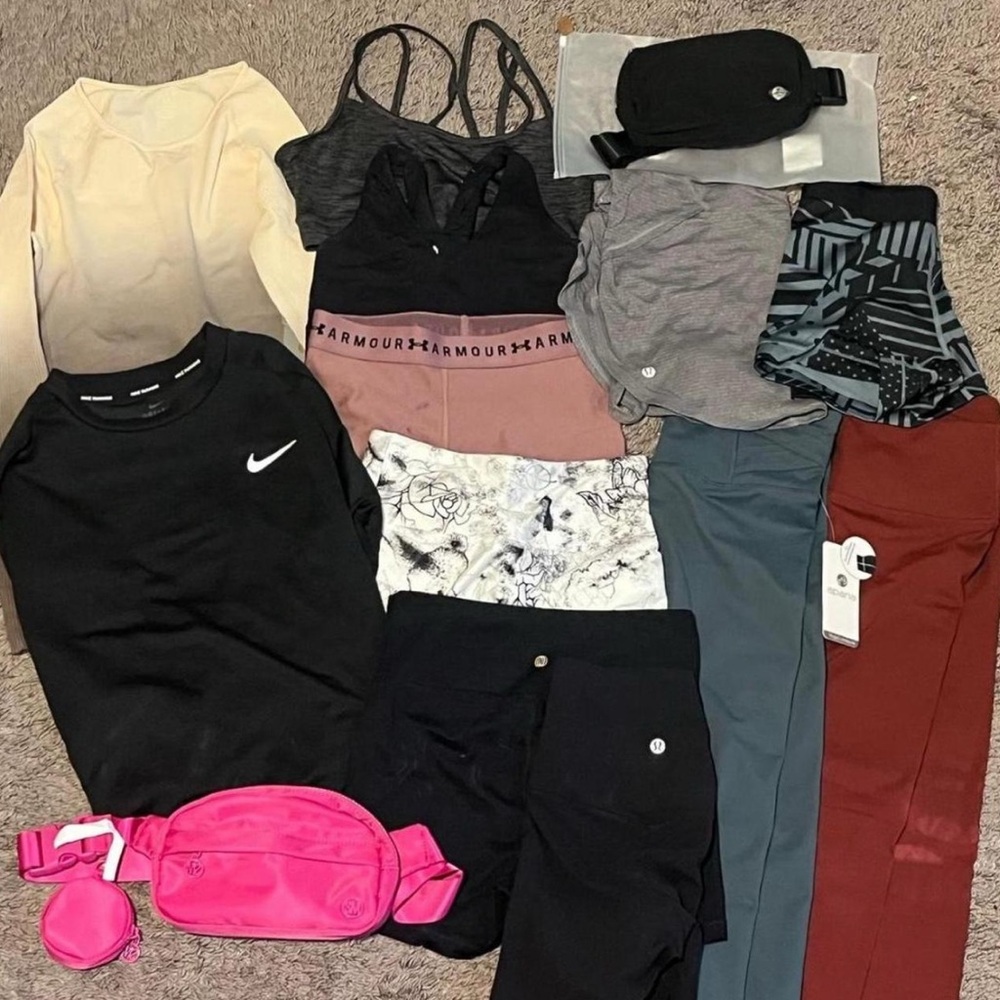 Lululemon Athletica Black and Pink Long Sleeve Sweatshirt
